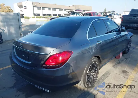 2020 Mercedes-Benz C 300 z USA, uszkodzony, nr VIN WDDWF8DB7LR527803